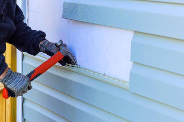 Reliable Emergency Siding Repair contractor in Madison, IL by Squared Siding