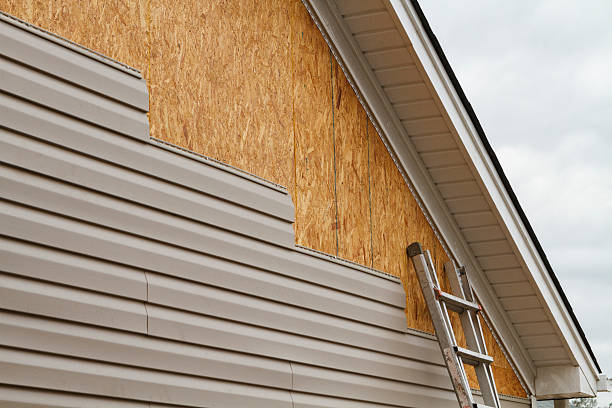 24/7 Emergency Emergency Siding Repair experts in Madison, IL